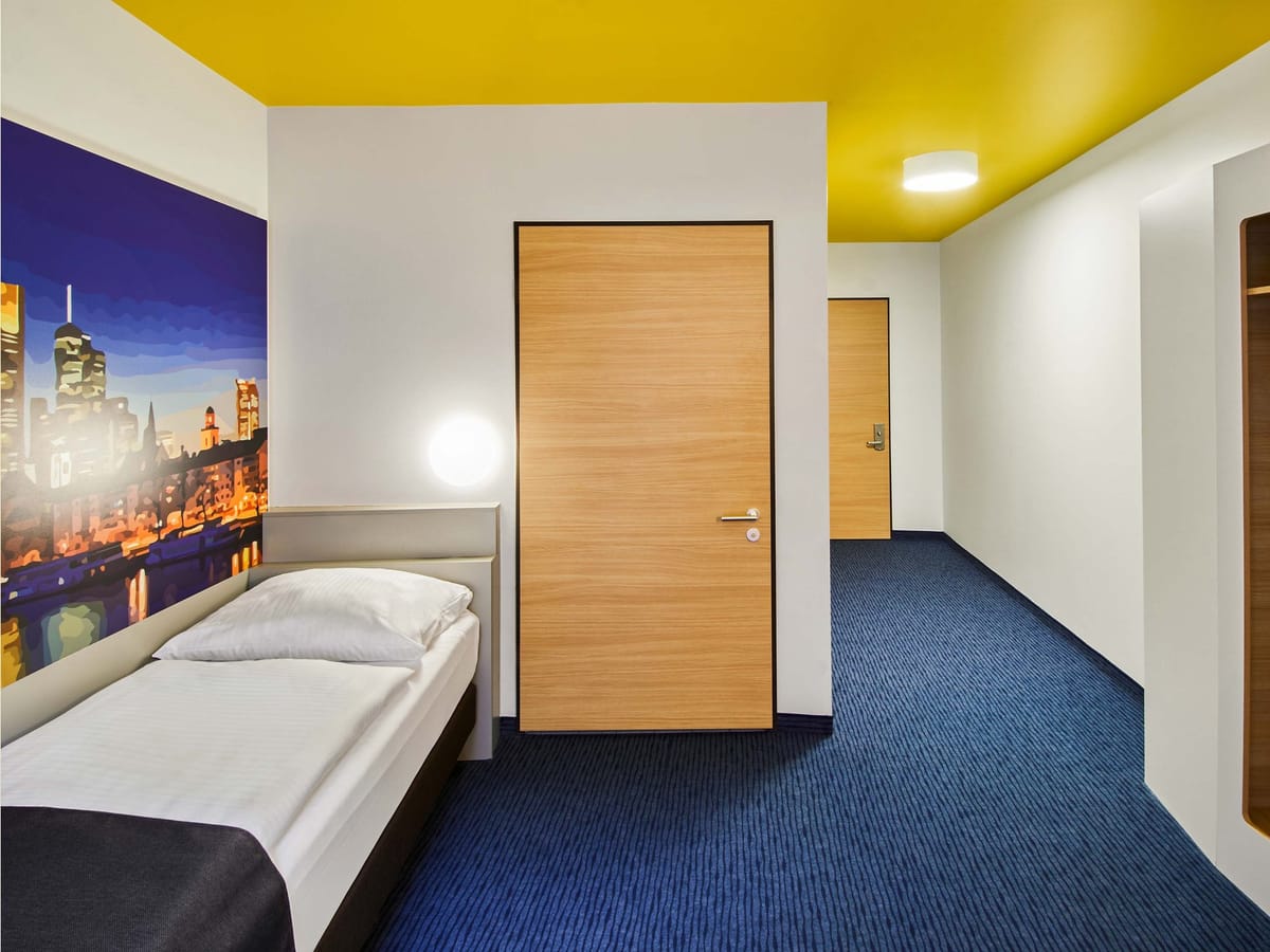 B&B HOTEL Frankfurt-Hbf — 3