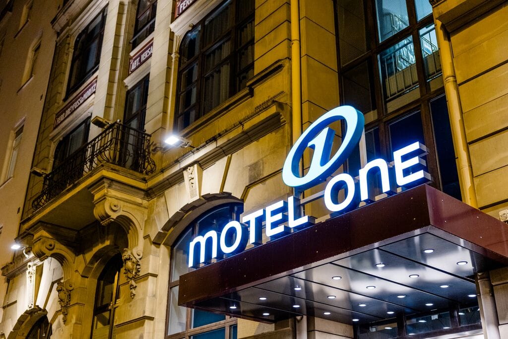 Hotel Motel One Frankfurt-Hauptbahnhof — 5