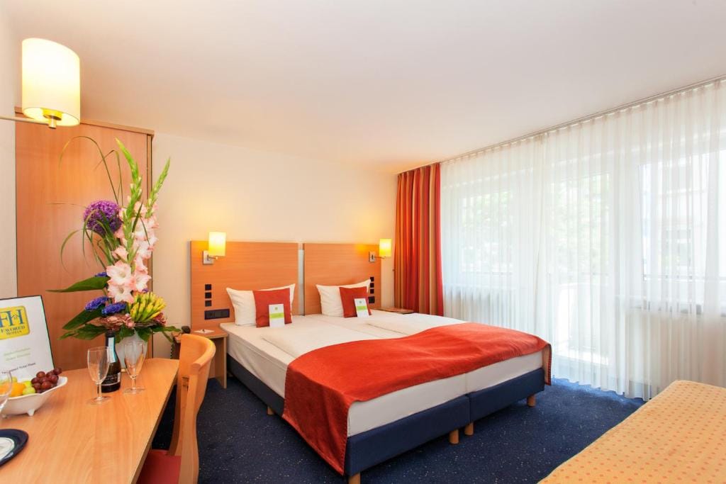 Hotel Plaza Frankfurt — 1
