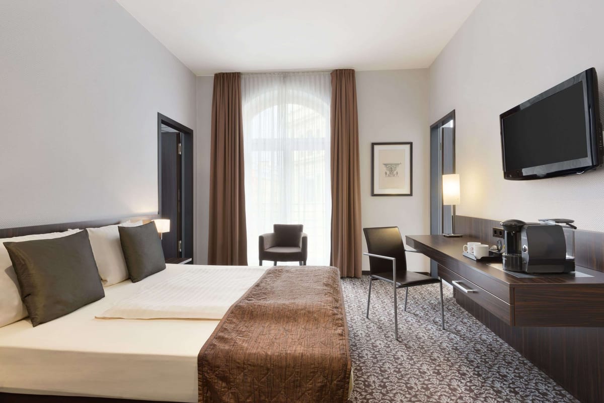 Ramada by Wyndham Frankfurt Central Station — 1
