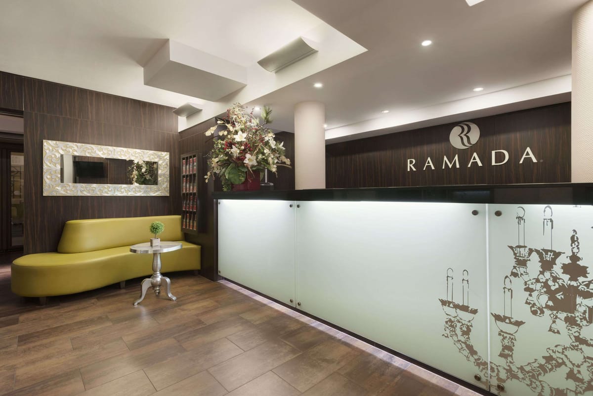 Ramada by Wyndham Frankfurt Central Station — 3