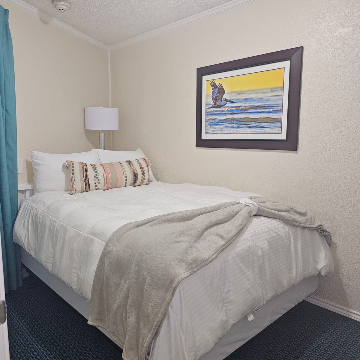 Casa Del Mar Beachfront Suites — 4