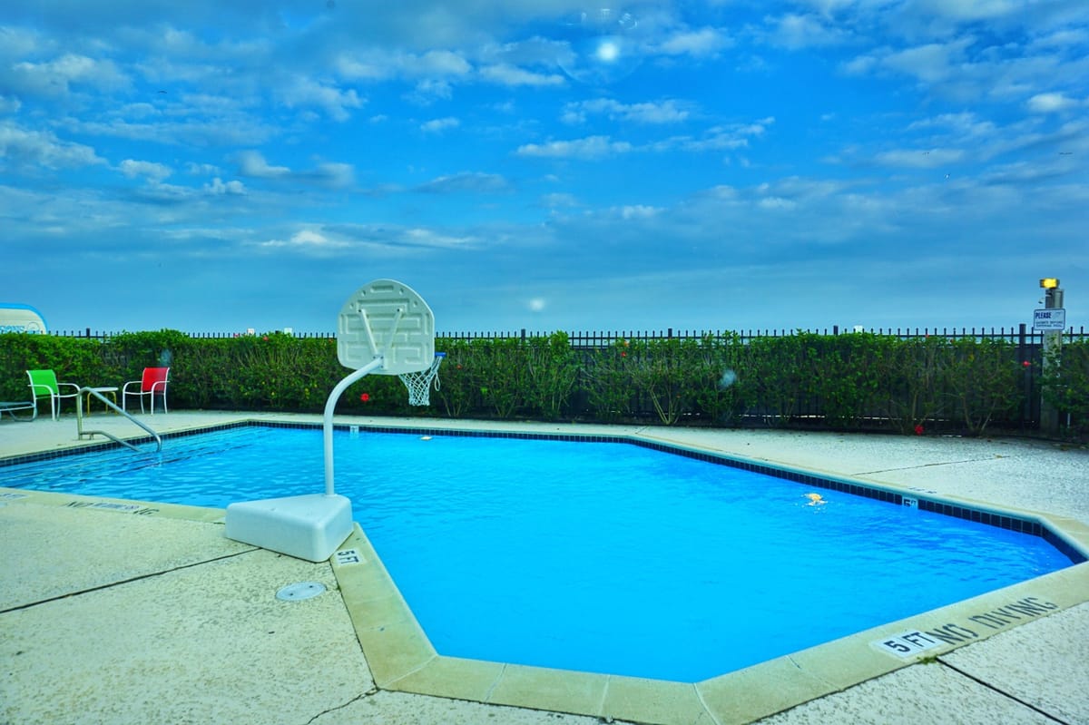 FOUR SEASONS ON THE GULF — 5