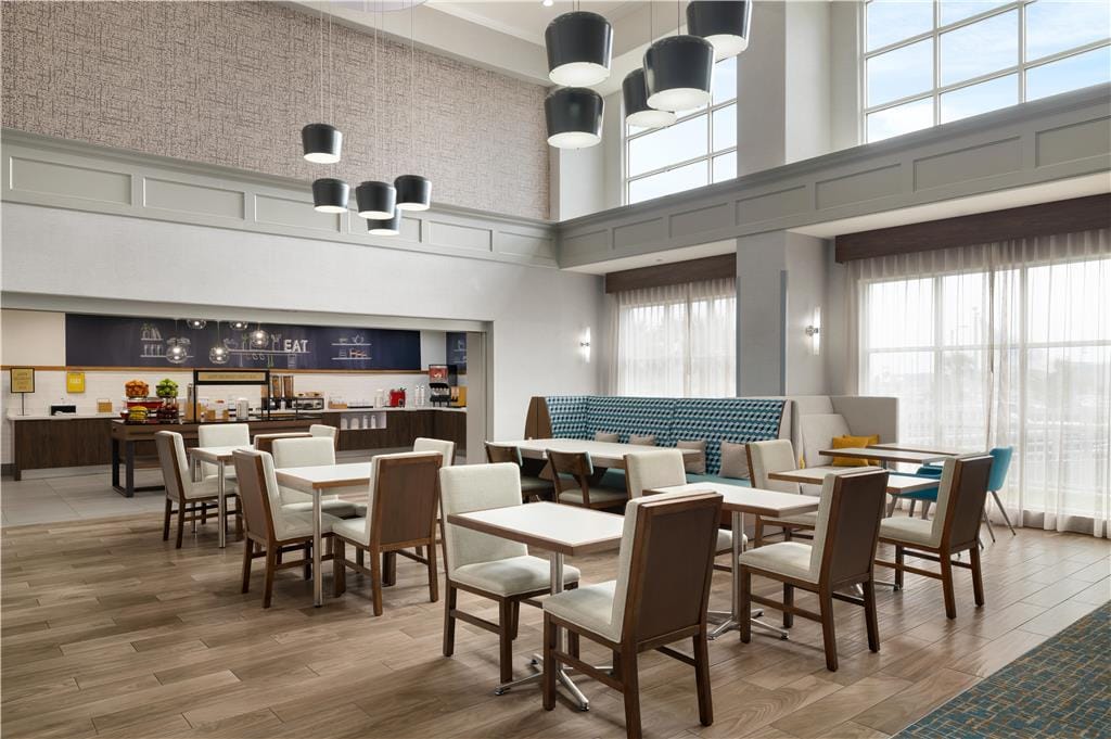 Hampton Inn & Suites Galveston — 2