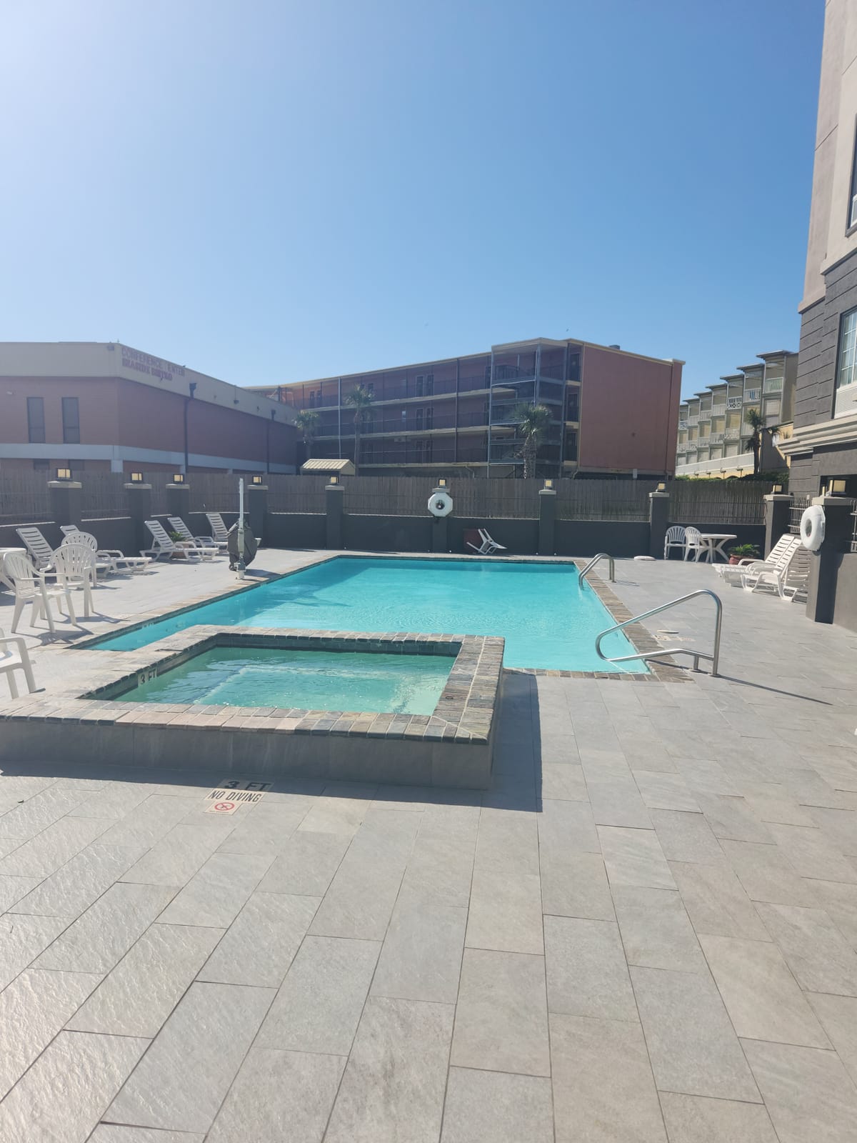 Hampton Inn & Suites Galveston — 3