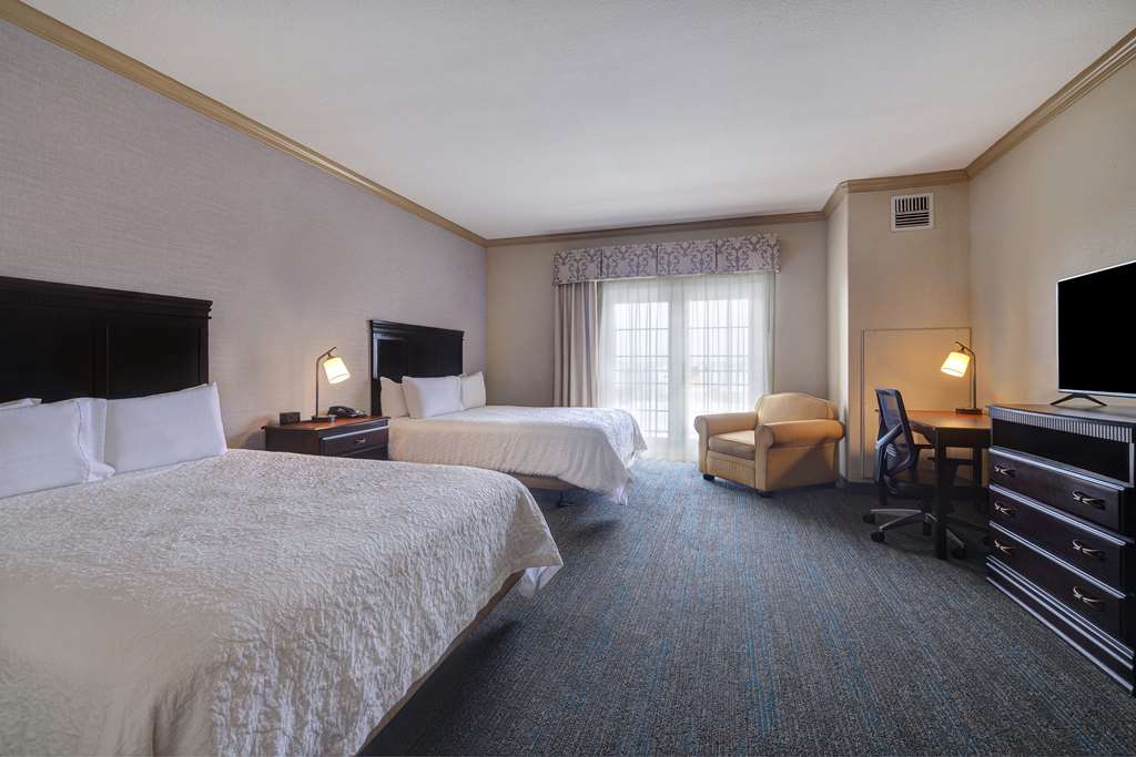 Hampton Inn & Suites Galveston — 5