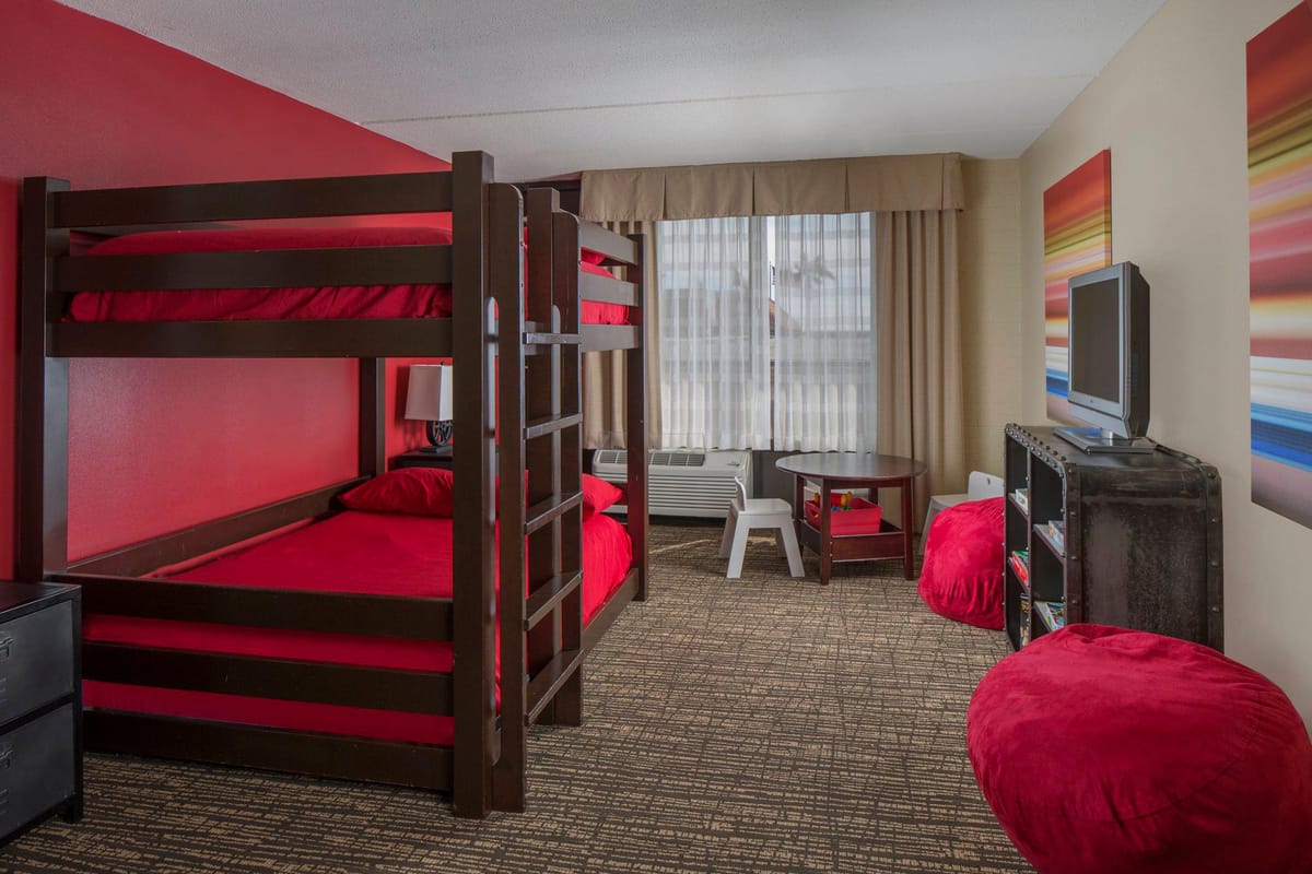 Holiday Inn Resort Galveston-on the Beach by IHG — 5