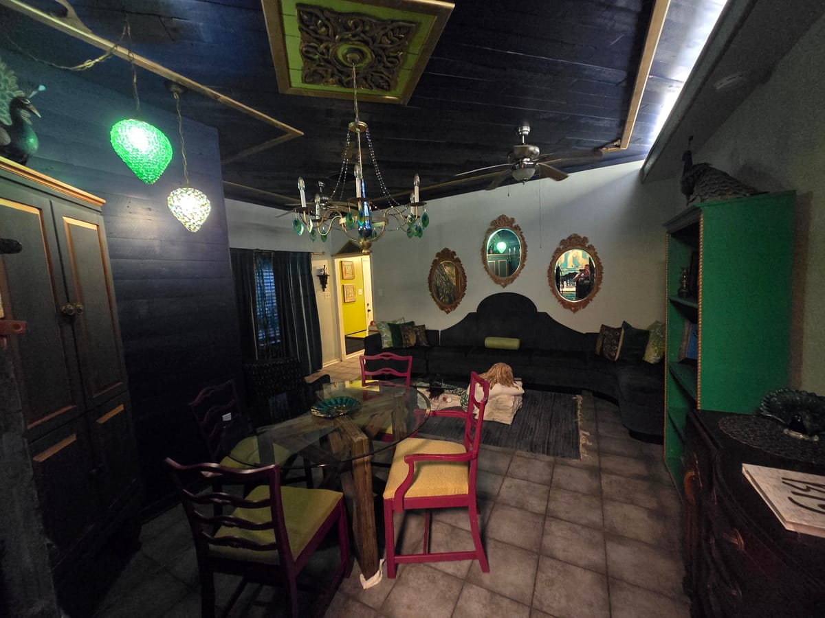 Queen Gypsy Inn — 5