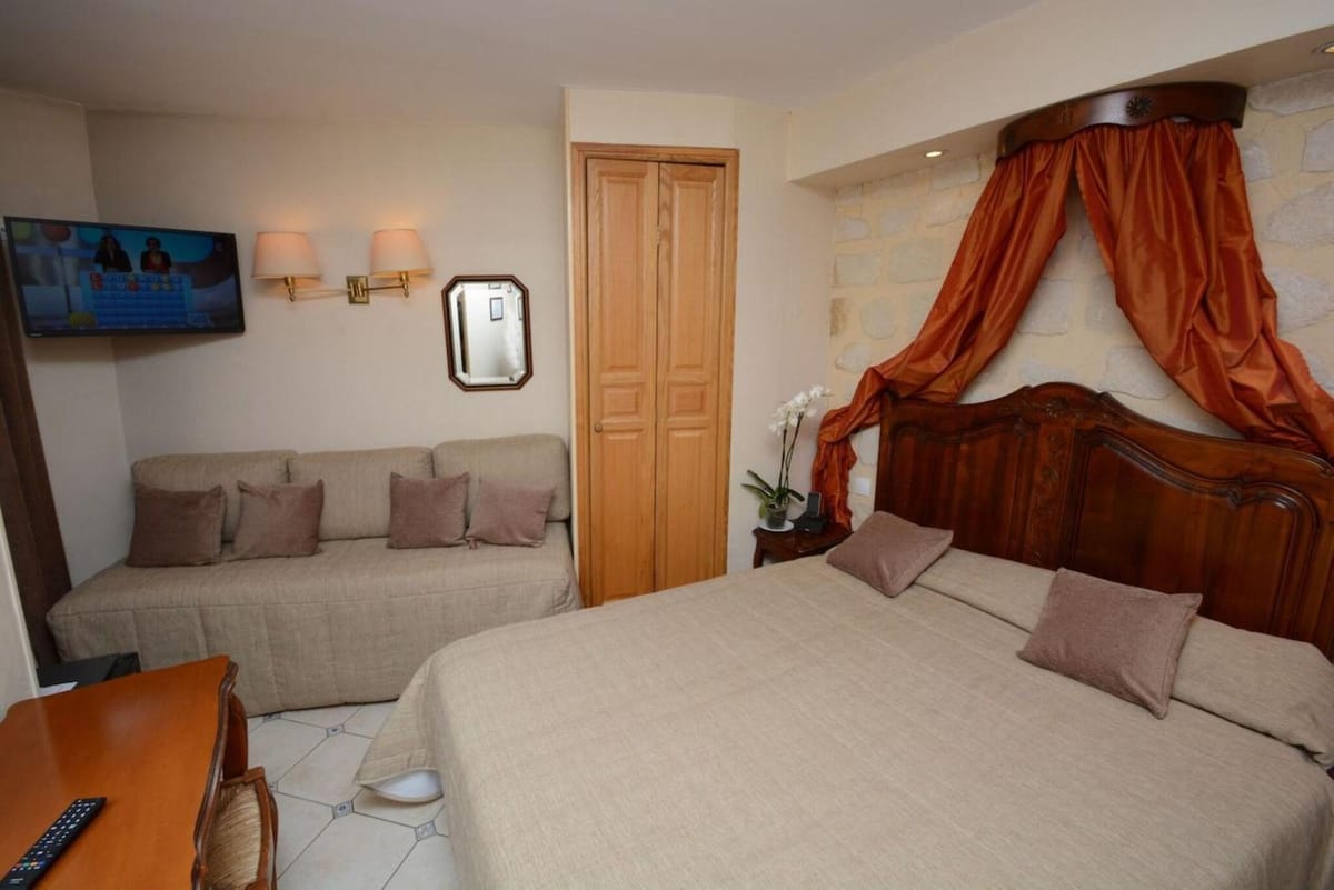 Familia Hôtel — 4