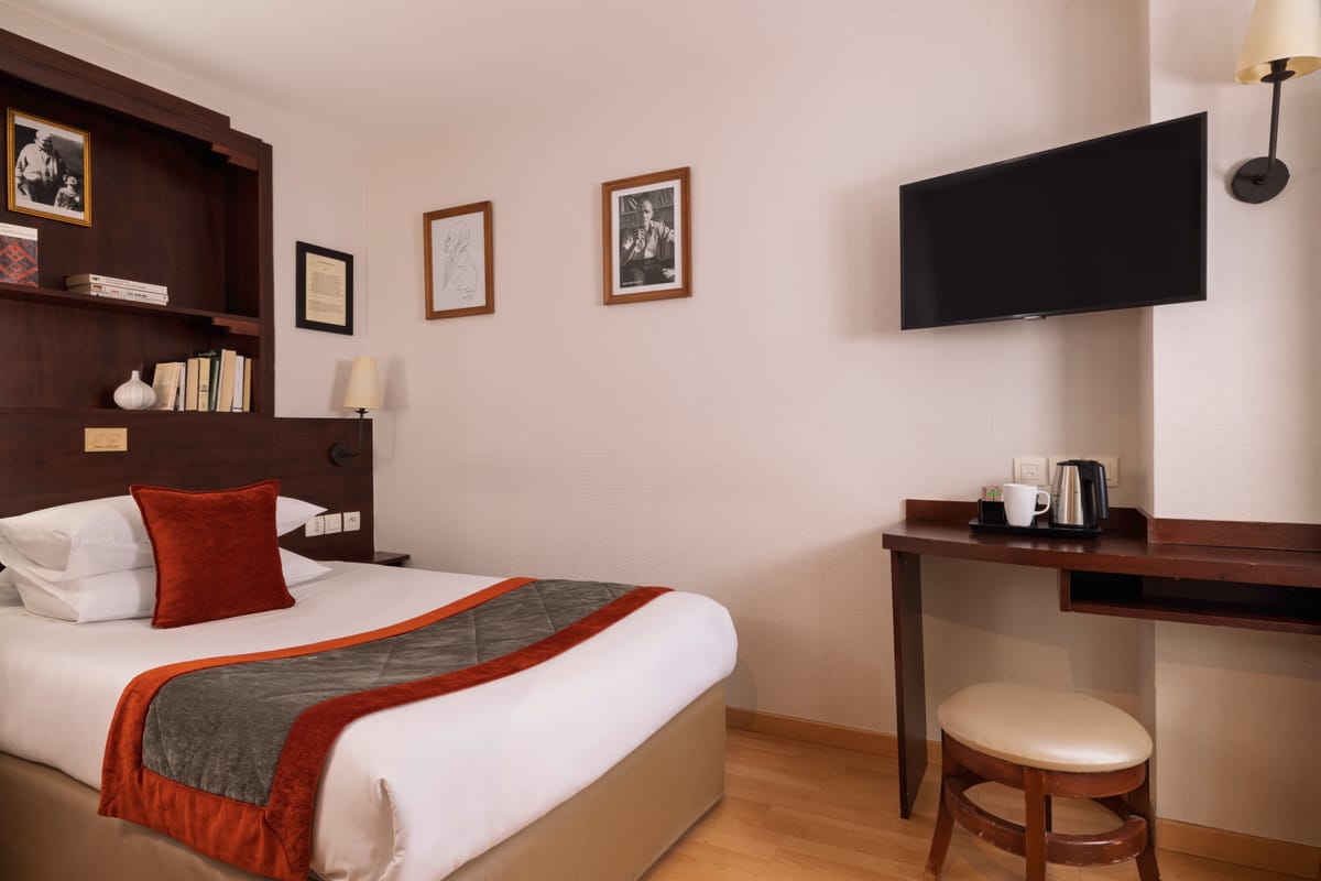 Jack's Hôtel — 5
