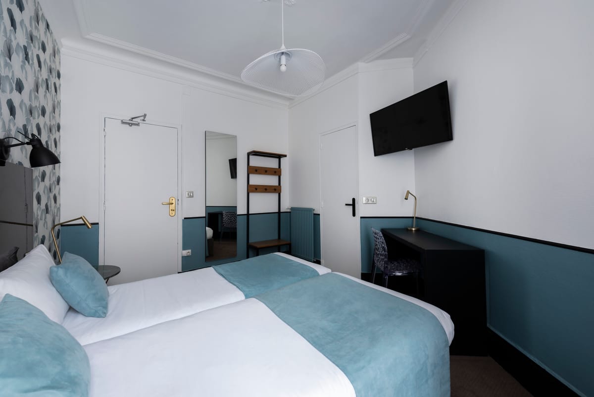Lennon Hotel