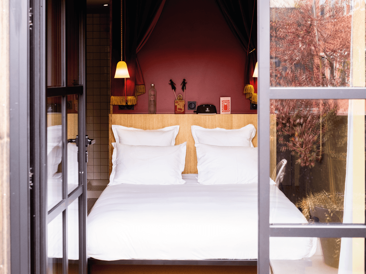 MOB HOTEL Paris les Puces