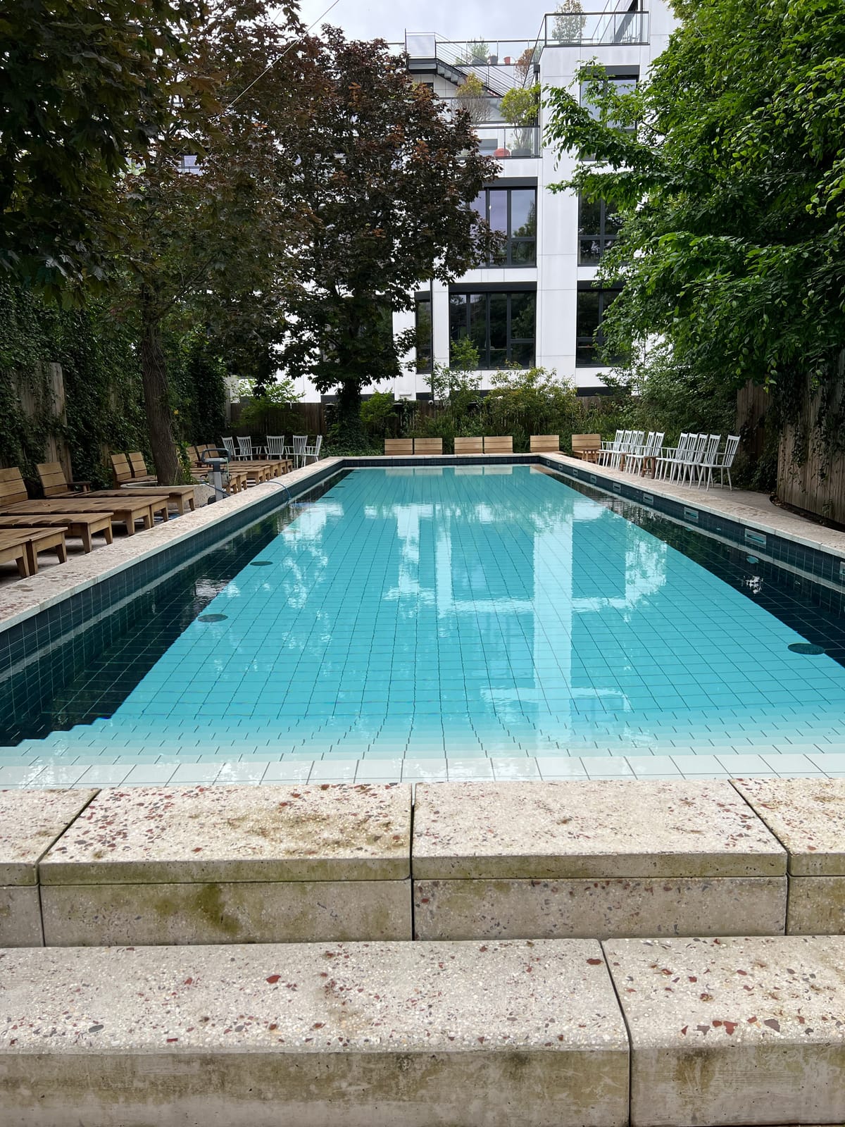 MOB HOTEL Paris les Puces — 2