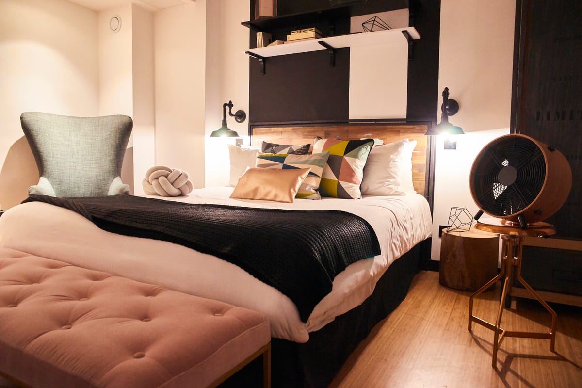 Hotel Madrigal — 3