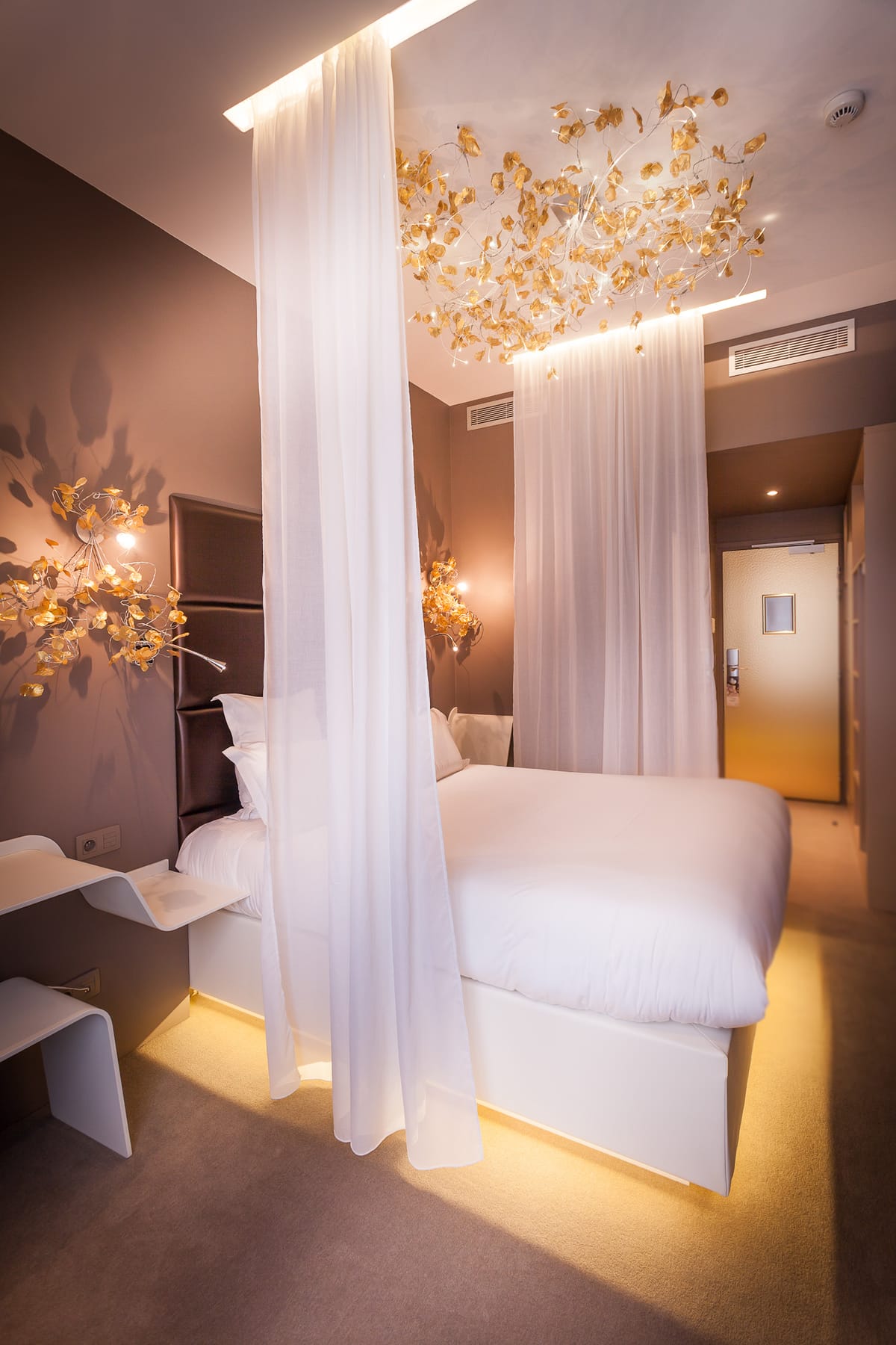 Legend Hotel Paris 6e — 1