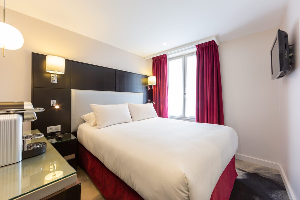 Logis Hôtel 15 Montparnasse — 5