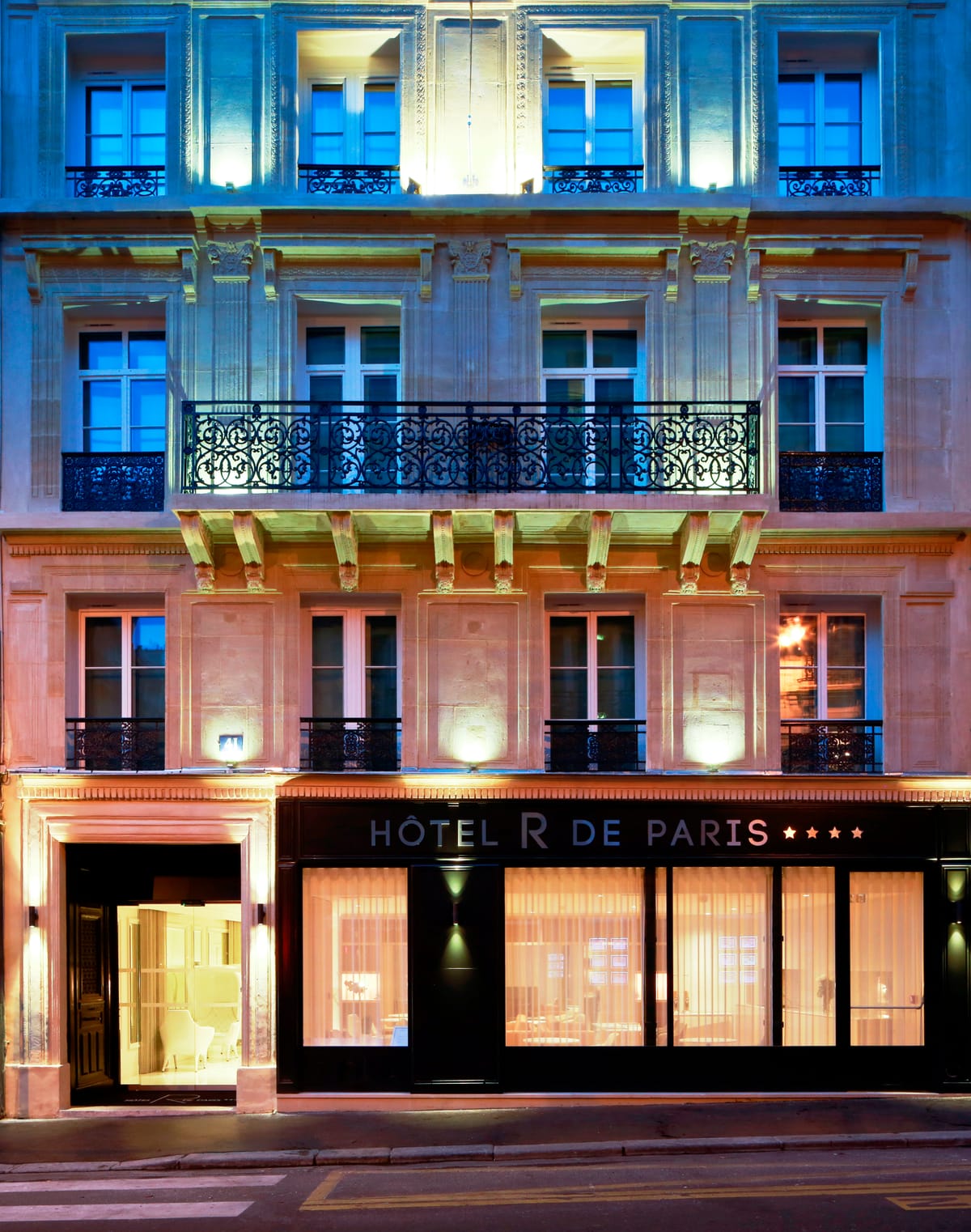 Hôtel R de Paris — 1