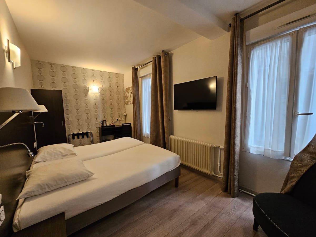 L'Ouest Hotel Paris — 1