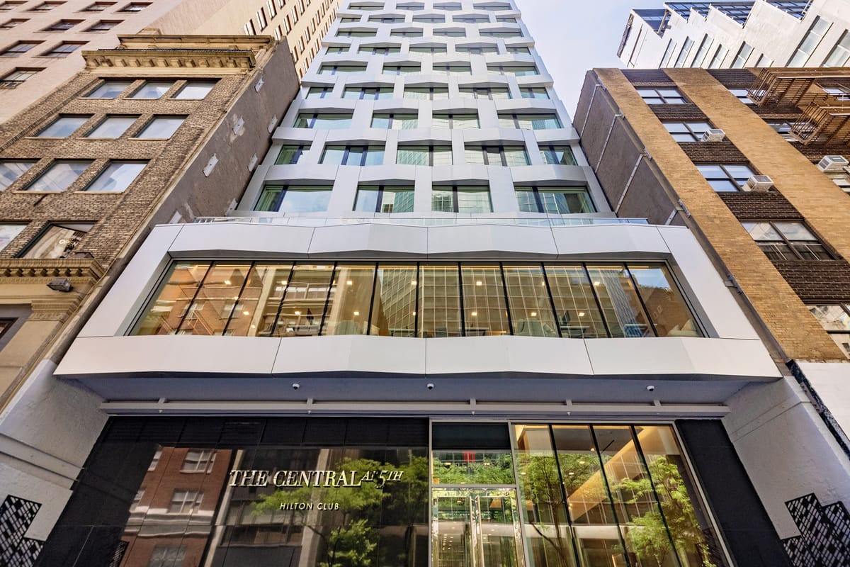 Hilton Club The Central at 5th New York — 3