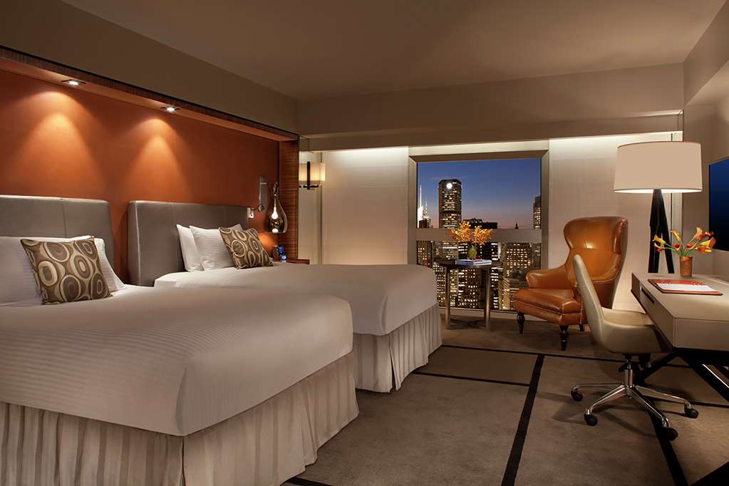 Millennium Hilton New York One UN Plaza — 3