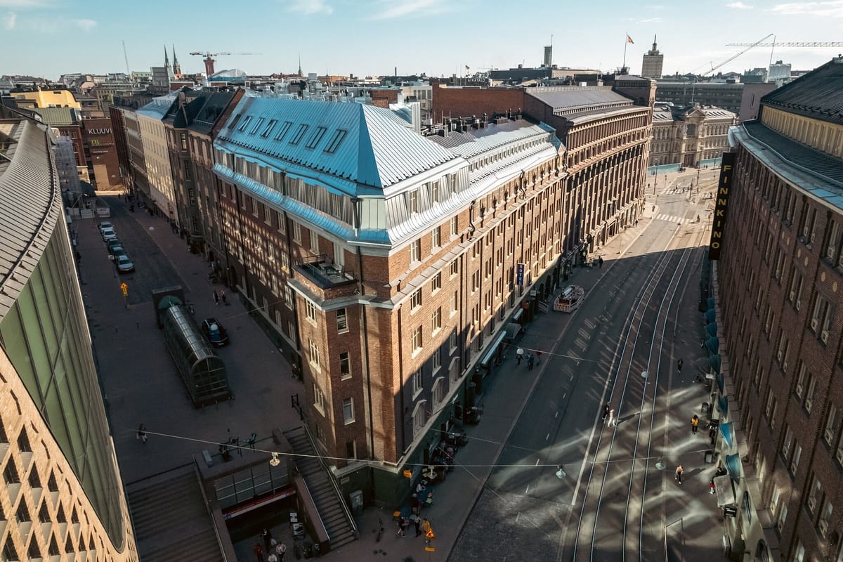 Bob W Helsinki Kluuvi — 1