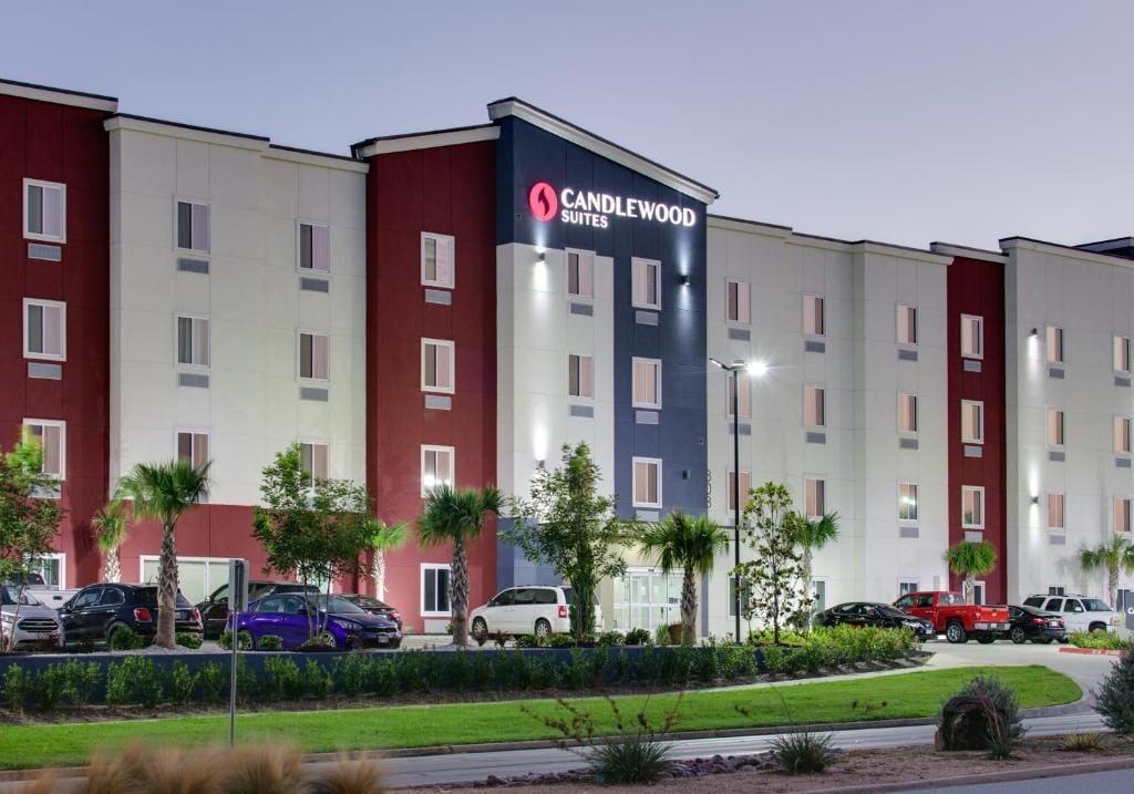 Candlewood Suites DFW West - Hurst by IHG — 1