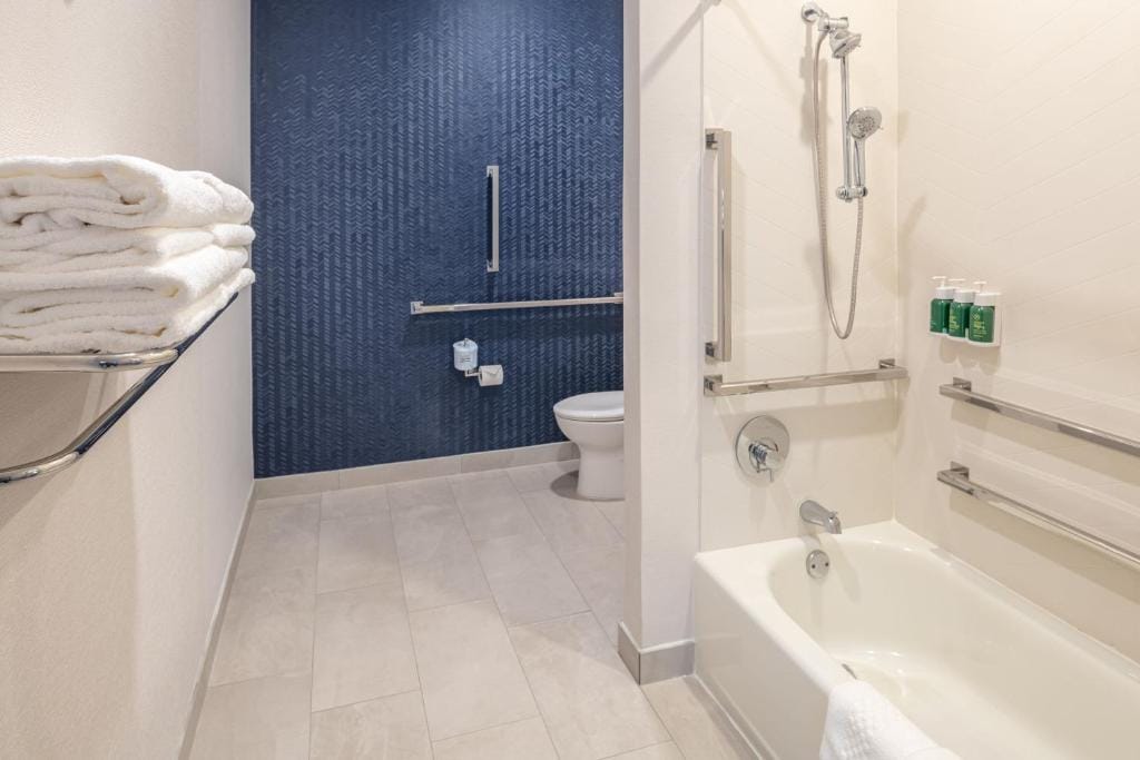 Fairfield Inn & Suites Fort Worth Northeast — 3