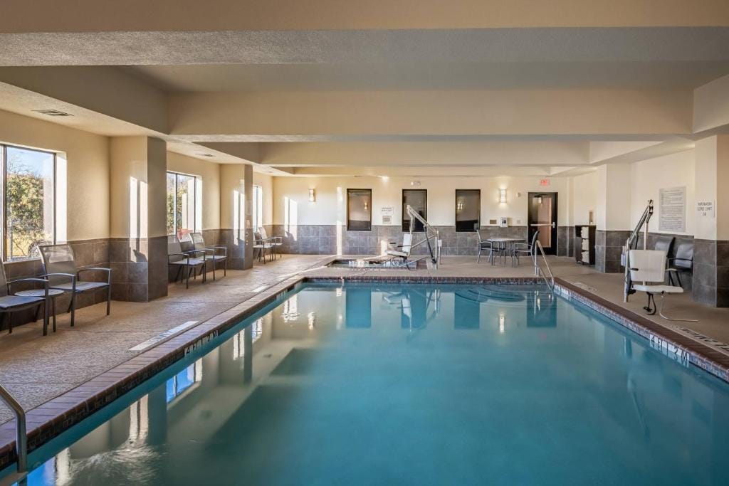 Fairfield Inn & Suites Fort Worth Northeast — 4