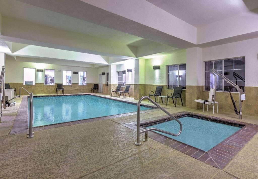 La Quinta by Wyndham Fort Worth NE Mall — 4