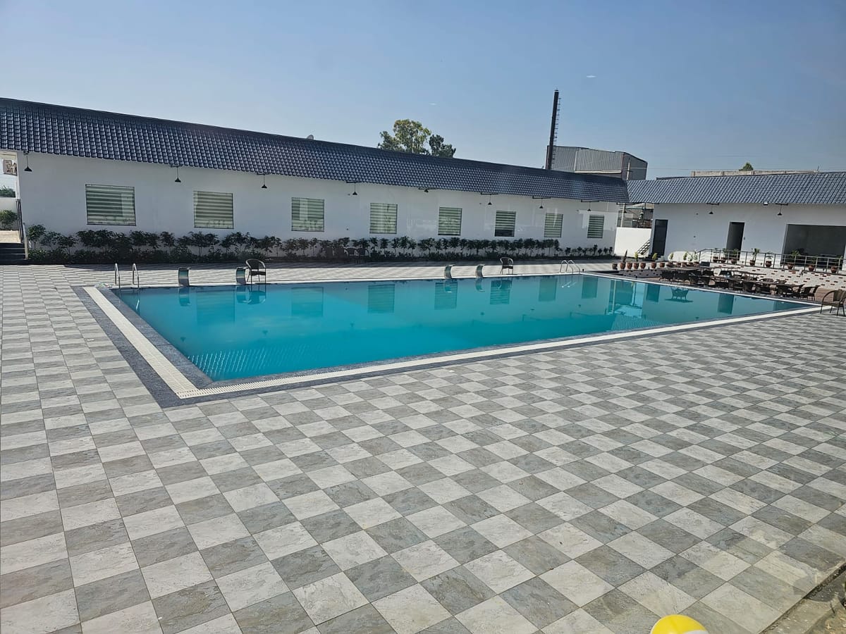 White Rose Resort — 3
