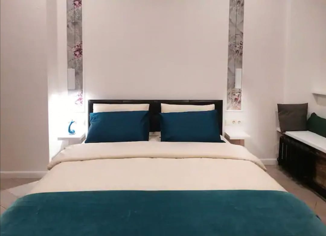 Aesthetics Room House — 2