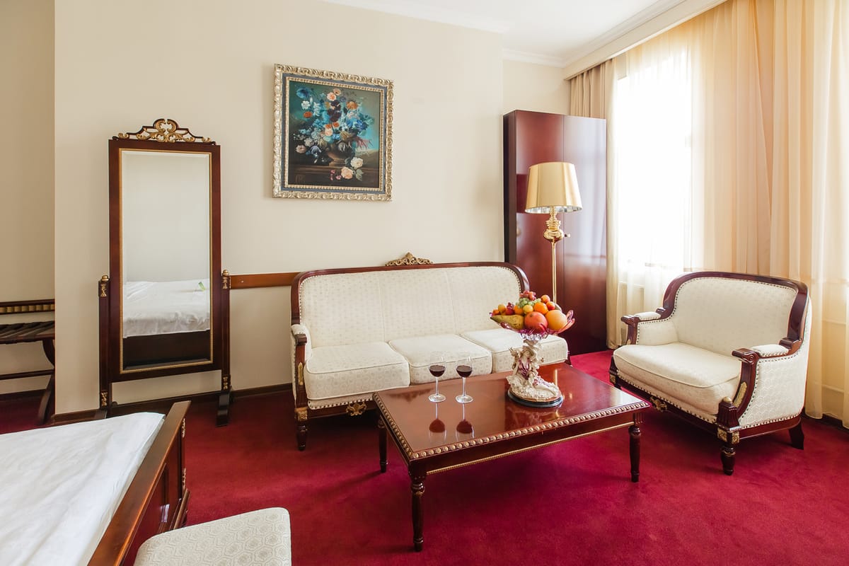Mandarin Hotels Group — 5