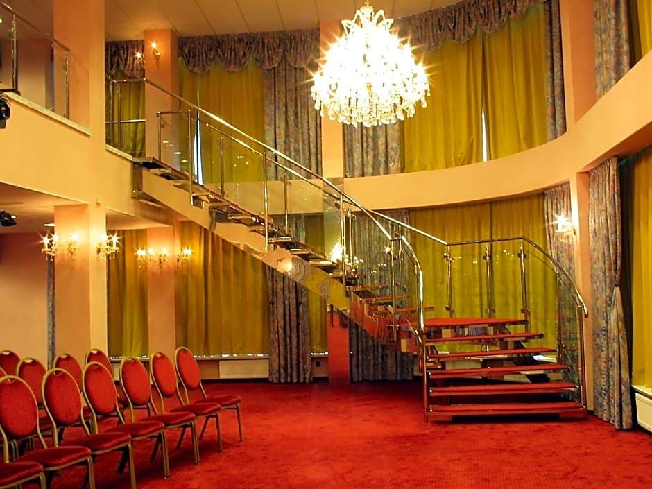 Parkhotel Vienna, Poland — 4