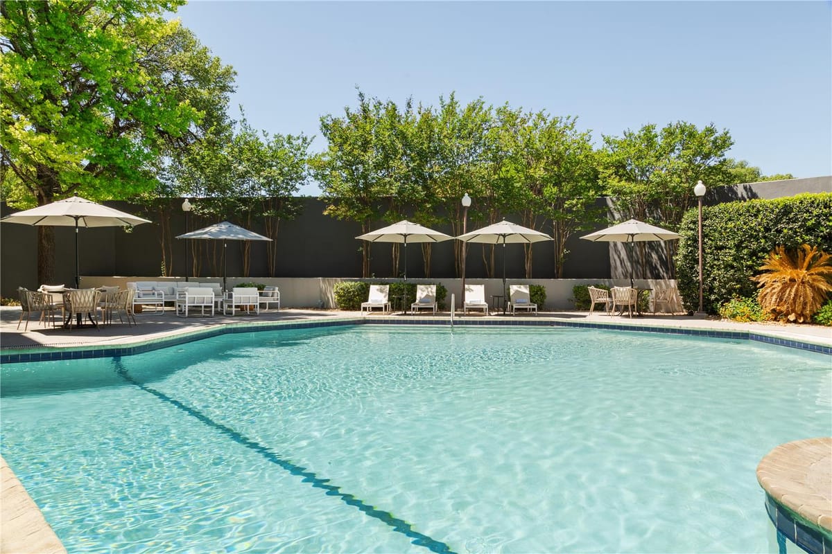 DoubleTree by Hilton Hotel Austin Northwest Arboretum — 1