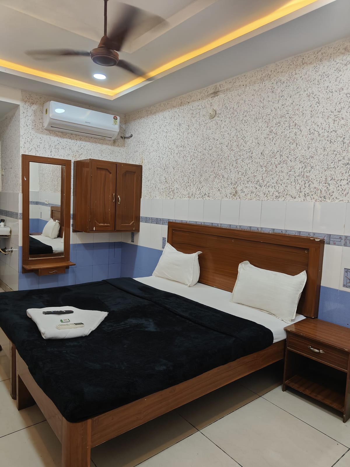 Hotel Shiva Residency — 2