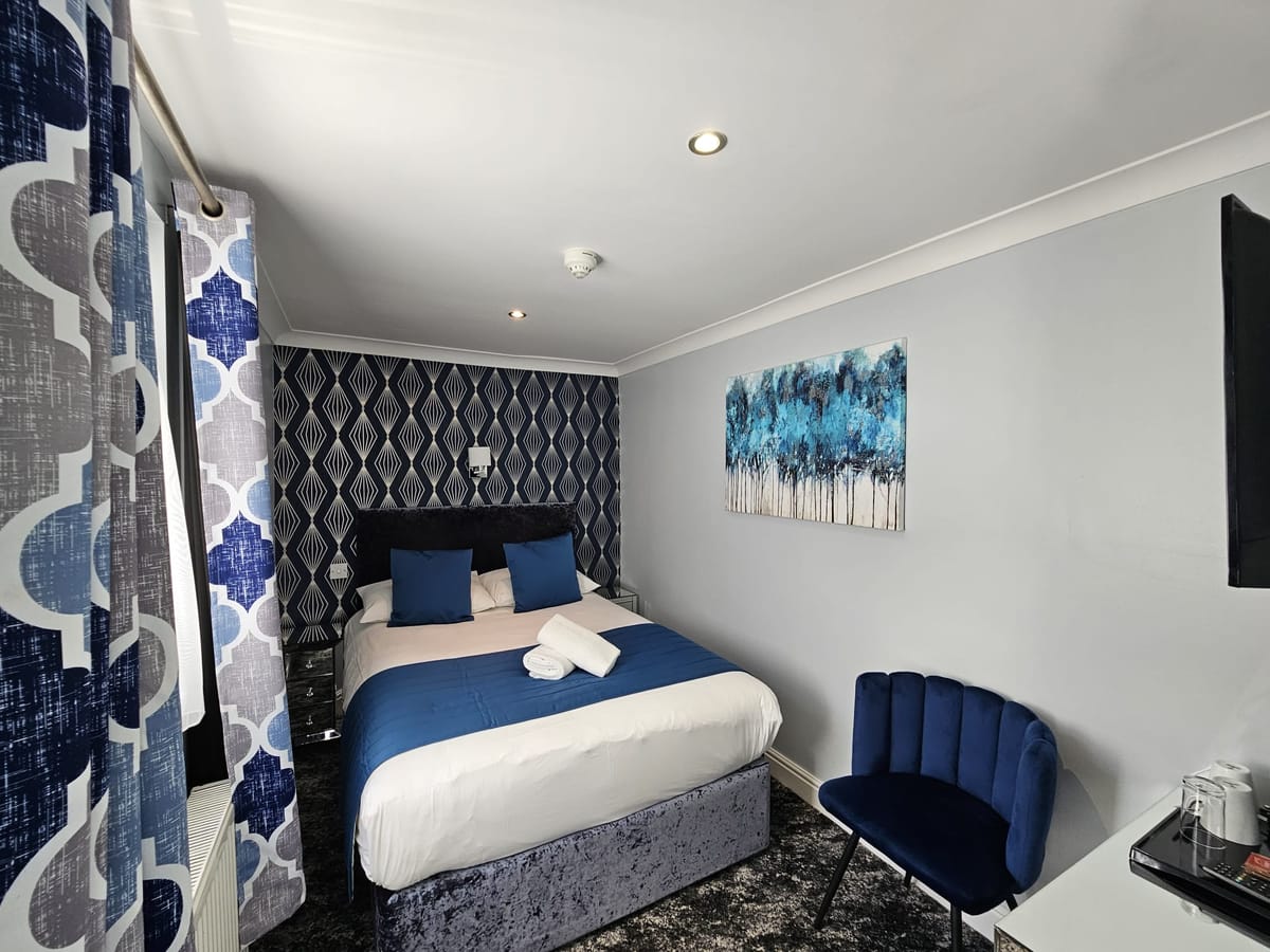 Mentone Hotel — 1