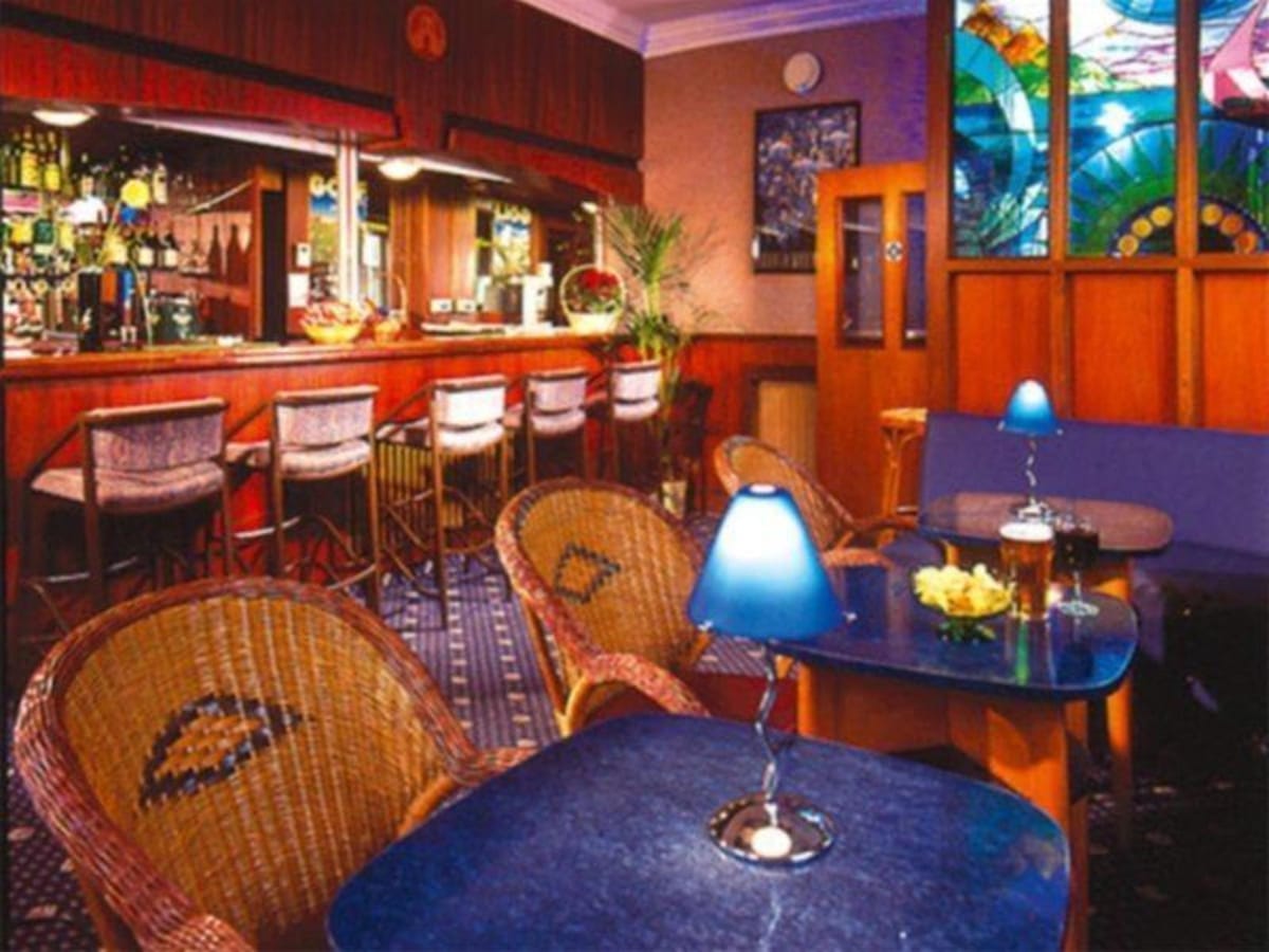 Mitre House Hotel — 3