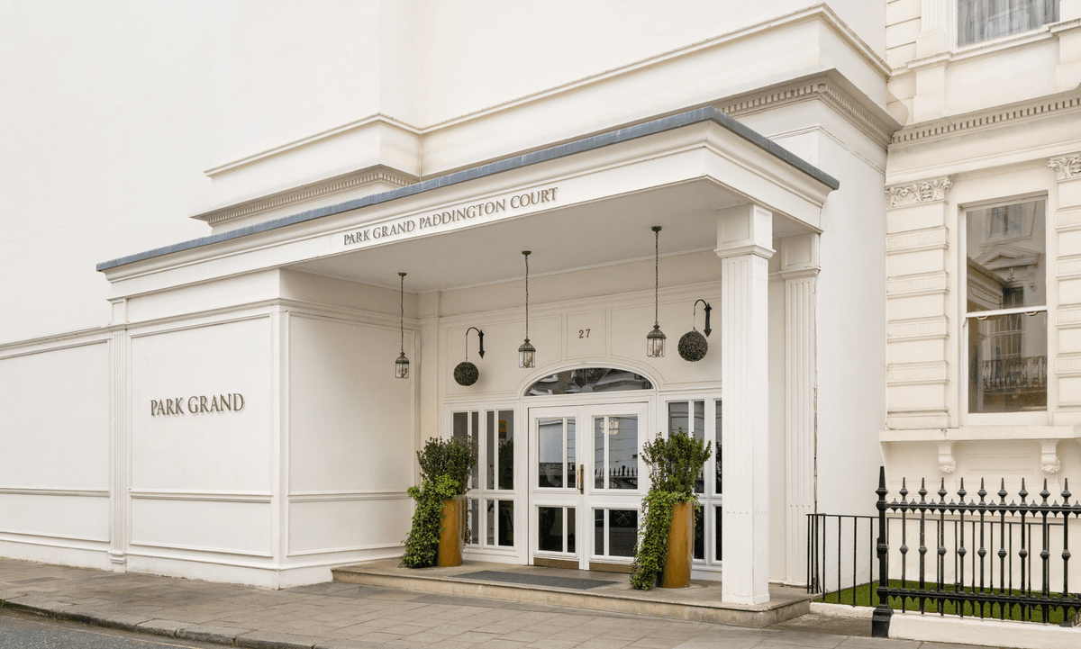 Park Grand Paddington Court — 2