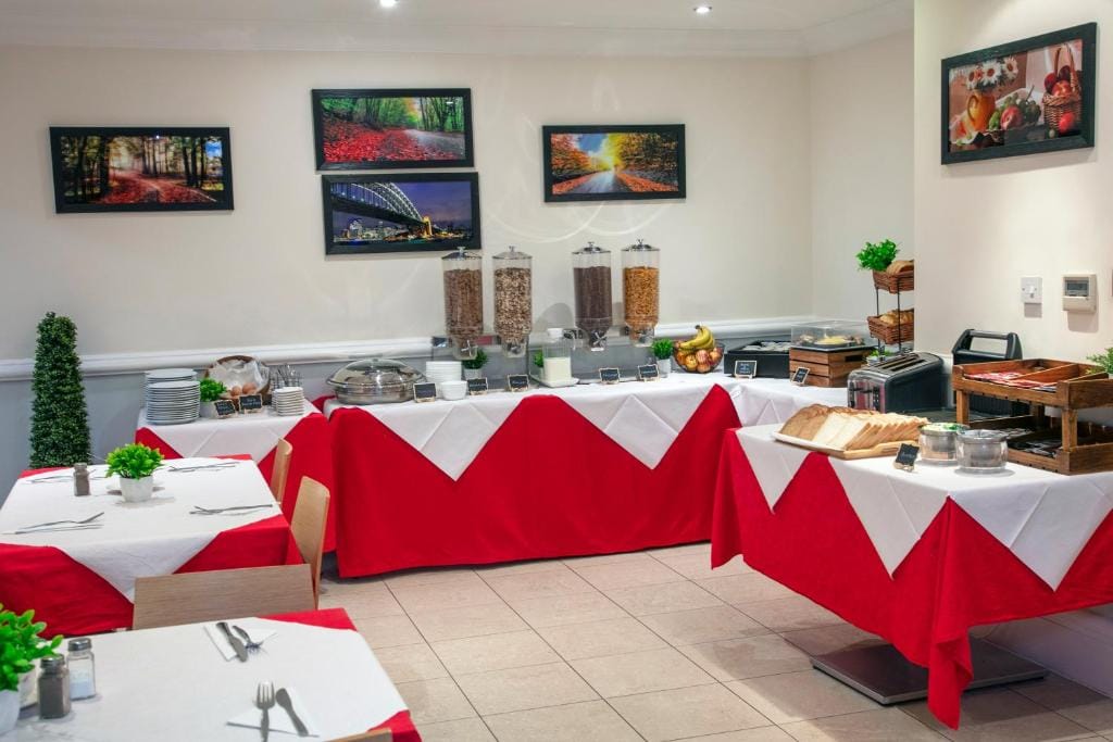 Queensway Hotel (Sure Collection by Best Western) — 5