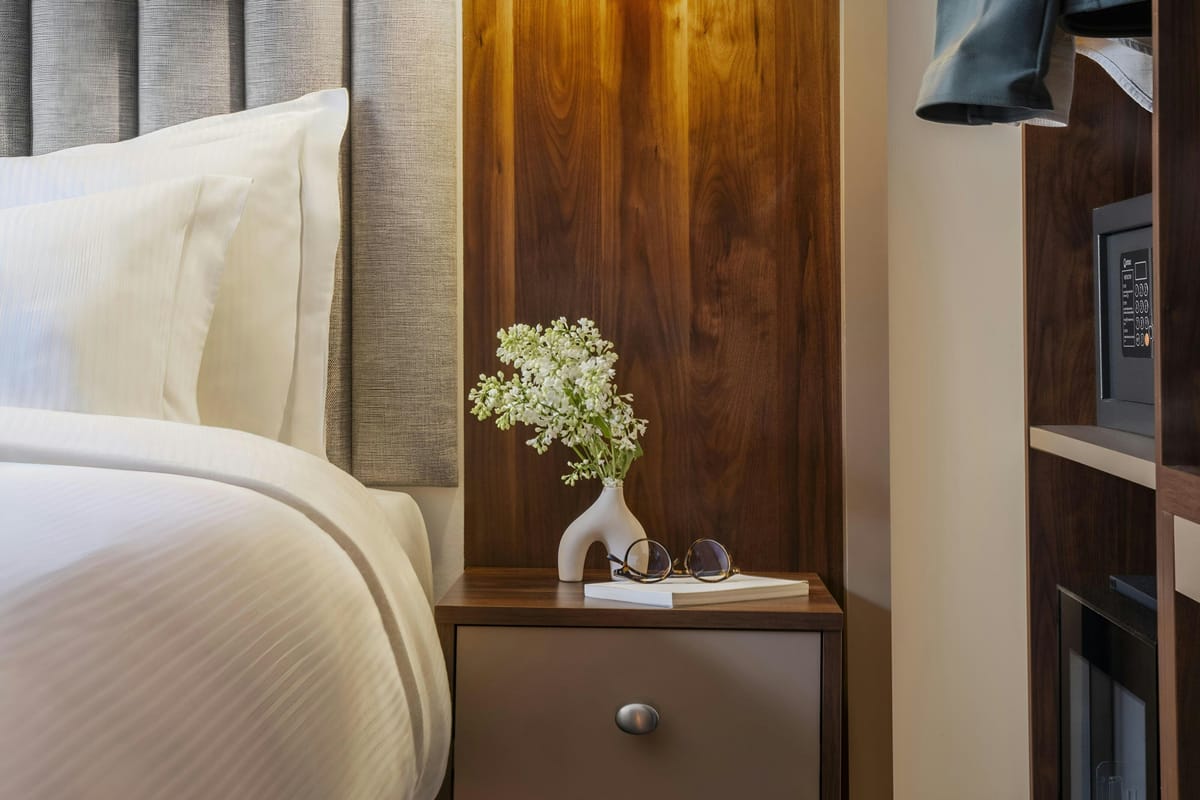 The Voyage Hotel Paddington, Sonder — 3