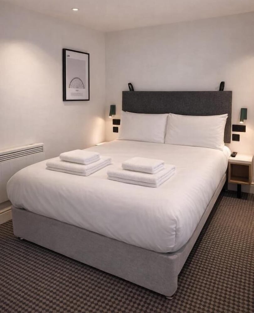 Lidos Hotel London — 2