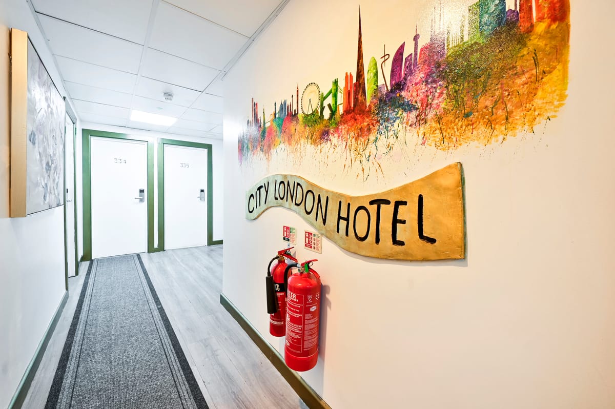 City London Hotel — 4