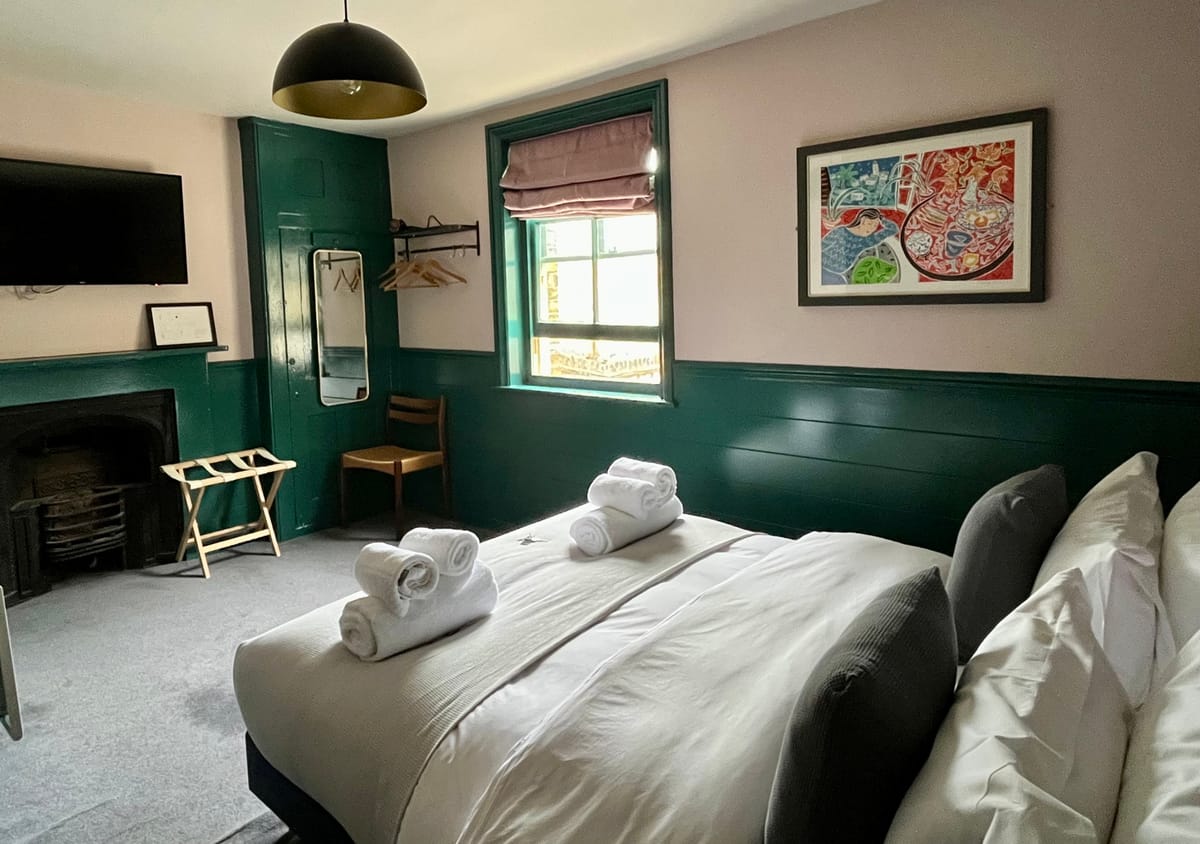 The Ship Rooms Hotel - London — 3