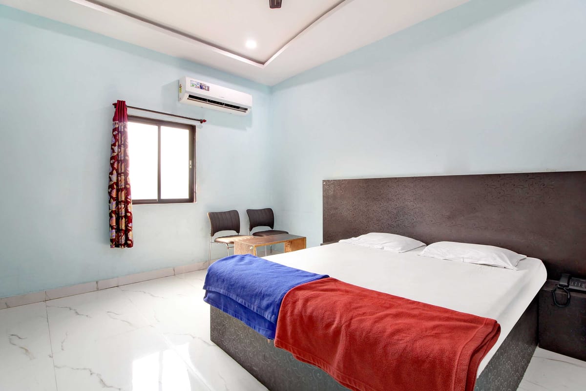 Sri vaishnavi lodge — 2