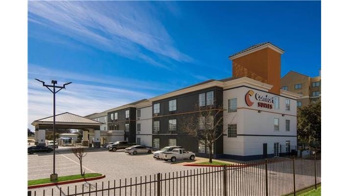 Comfort Suites Fort Worth North Fossil Creek — 3