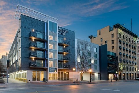 Fairfield by Marriott Inn & Suites Fort Worth Downtown/Convention Center — 2