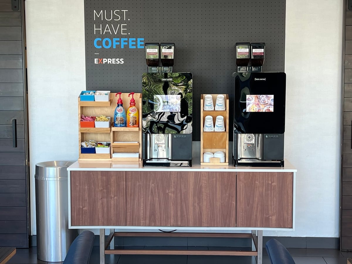 Holiday Inn Express & Suites Fort Worth Downtown by IHG — 4
