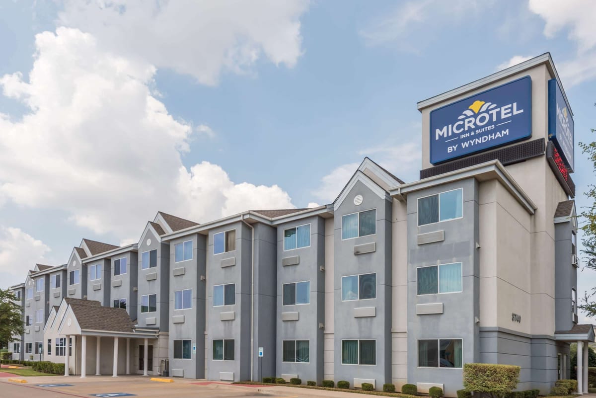 Quality Inn & Suites Fort Worth North - Haltom City — 4