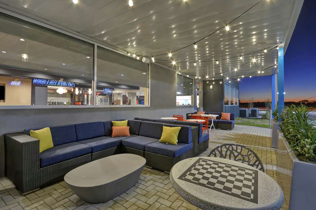 Tru by Hilton Fort Worth-Fossil Creek — 1