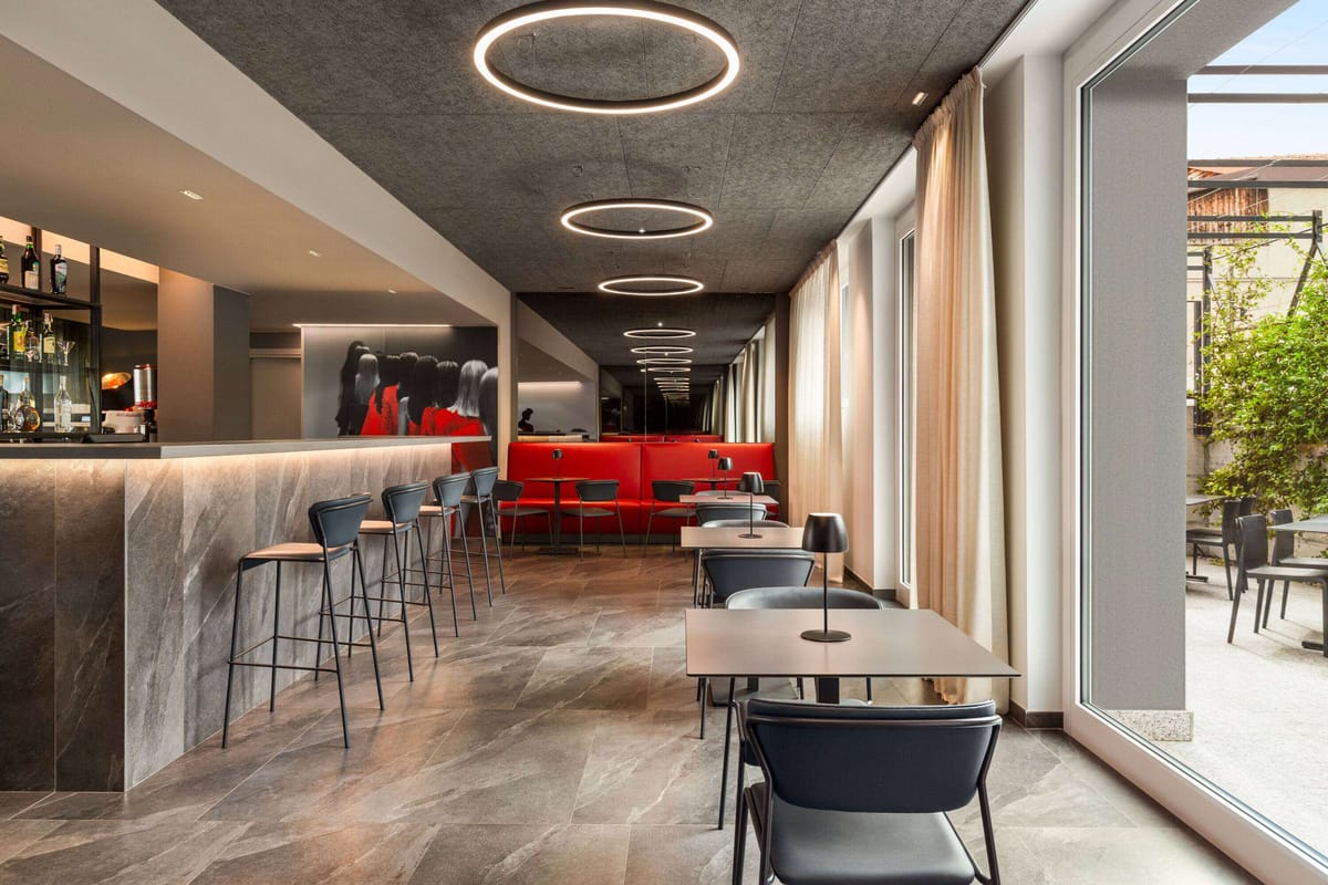 Amedia Milan — 1